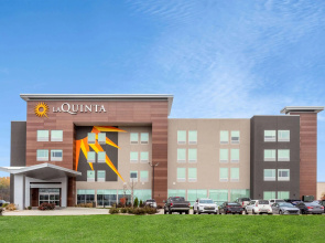 La Quinta Inn & Suites by Wyndham Shorewood