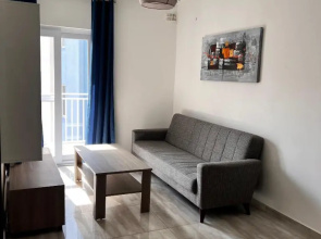 F3-2 Room 2 single beds shared bathroom