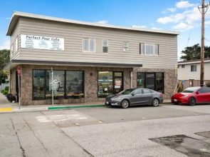 Coastal Palm Tree 2BR Retreat Ocean View