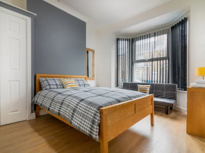 Platform Fishing Quarter Apartments