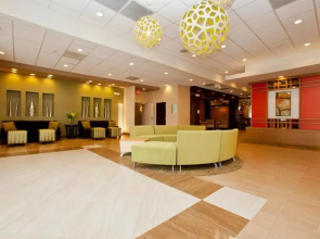 DoubleTree by Hilton Greensboro Airport