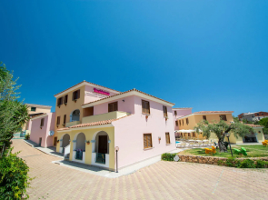 Cala Viola Residence con piscina