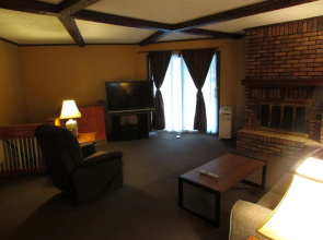 The Lake George Inn