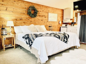 Glacier View Cabins