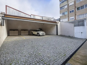Nomad s Family - Porto City Local