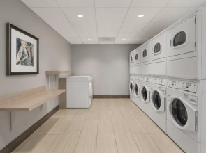 Staybridge Suites Florence - Civic Center by IHG