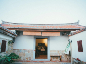 Live Guest House
