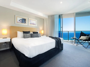 H Residences 2 Bedroom Ocean View in Surfers Paradise