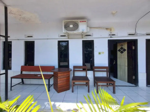 Hotel O New Asembagus 3