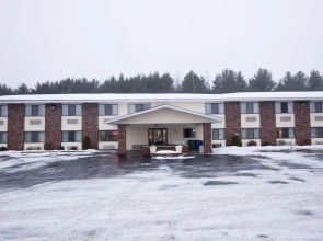 Travelodge By Wyndham Merrill