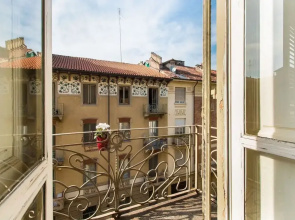 Bright Mini Apartment Valentino