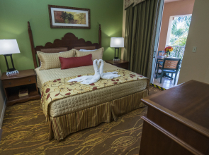 Mizner Place at Weston Town Center, Fort Lauderdale