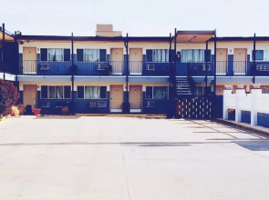 Coratel Inn & Suites by Jasper Hutchinson