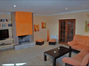 Villa - 5 Bedrooms with Pool and WiFi - 103975