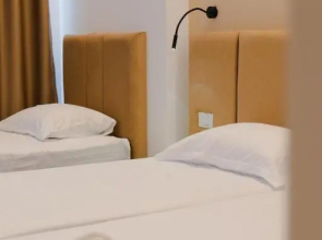 Hotel ABA