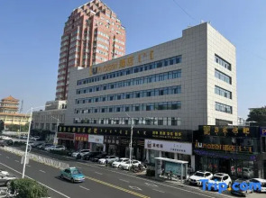 IU Hotel (Chifeng Hongshan Pedestrian Street)