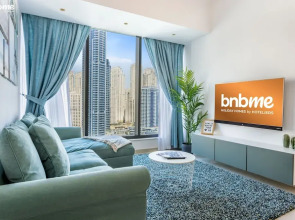 Top Floor Familly Apartment with Stunning views