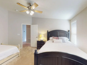 Exclusive 3BR w/ Pool, Hot Tub, W/d, & Clubhouse