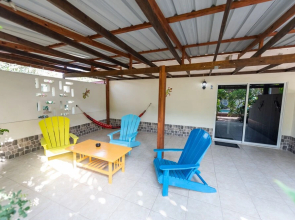 White Beach Apartments Palm Beach