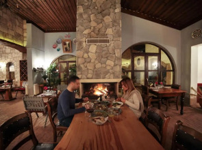 Vinifera Vineyards Hotel