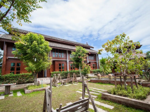 Huen Aumpron Resort