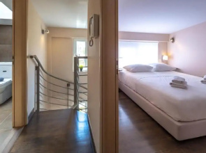 Solon - Deluxe City Center Apartment