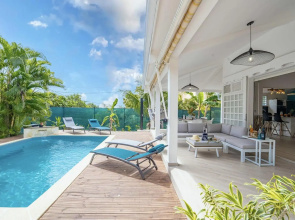 Villa Belvi 3ch, déco moderne, piscine chauffée, plage à 10min