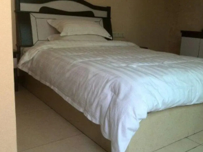 Zigong Baiyun Hotel