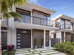 Coral Ridge Playtime - Gorgeous Private Pool Home Close To Everything! 3 Bedroom Townhouse by Redawning