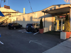 Waterbury Motel