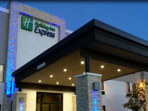 Holiday Inn Express & Suites Blackwell by IHG