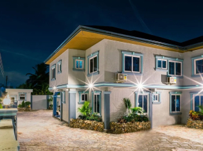 BlueGreen Guest House