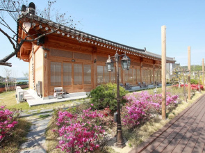 Gyeongju Namu Hanok Pension