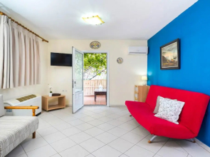 Villa Golden Nest
