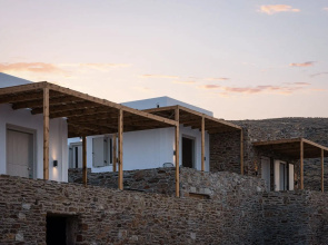 Kythea Suites Kythnos Hotel
