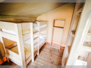 Remarkable 2-bed Safari Lodge in Llanidloes