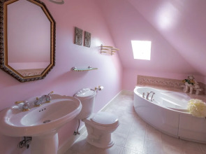 Amethyst Inn at Regents Park