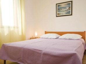 Beautiful Home in Nin With Wifi and 6 Bedrooms