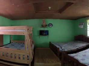 Den's Transient House