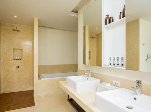 The Anda Mani Khaolak Beachfront Villas