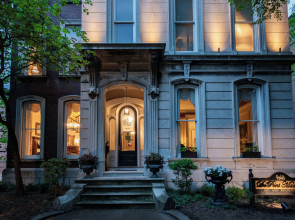 DuPont Mansion Bed & Breakfast