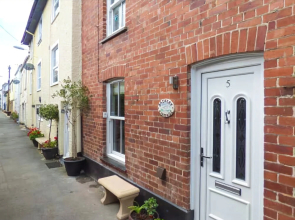 Backlet Cottage