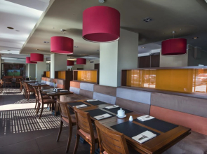 DeSilva Inn Katowice Airport
