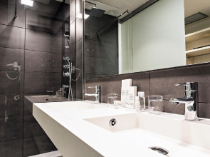 1881 Barcelona Gran Rosellon Hotel