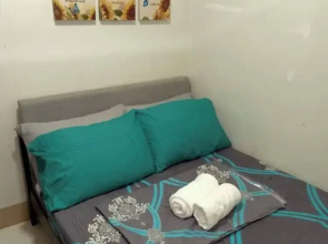 Len's Den3 2BR Condo Mall of Asia Manila