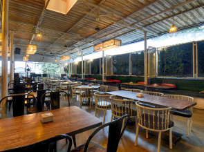 Townhouse Balewadi Stadium Pune Formerly Hotel Sarovar