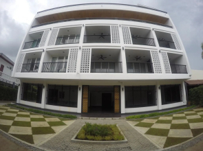 Vivace Hotel (SHA Certified)