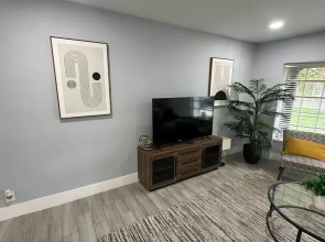 Relaxing 4BR 2BA Home With Wifi and Private Pool in Fabulous Fort Lauderdale