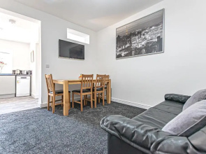 Wellfield Serviced Accommodation (Warrington)