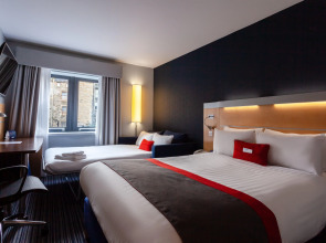 Holiday Inn Express Edinburgh Royal Mile by IHG